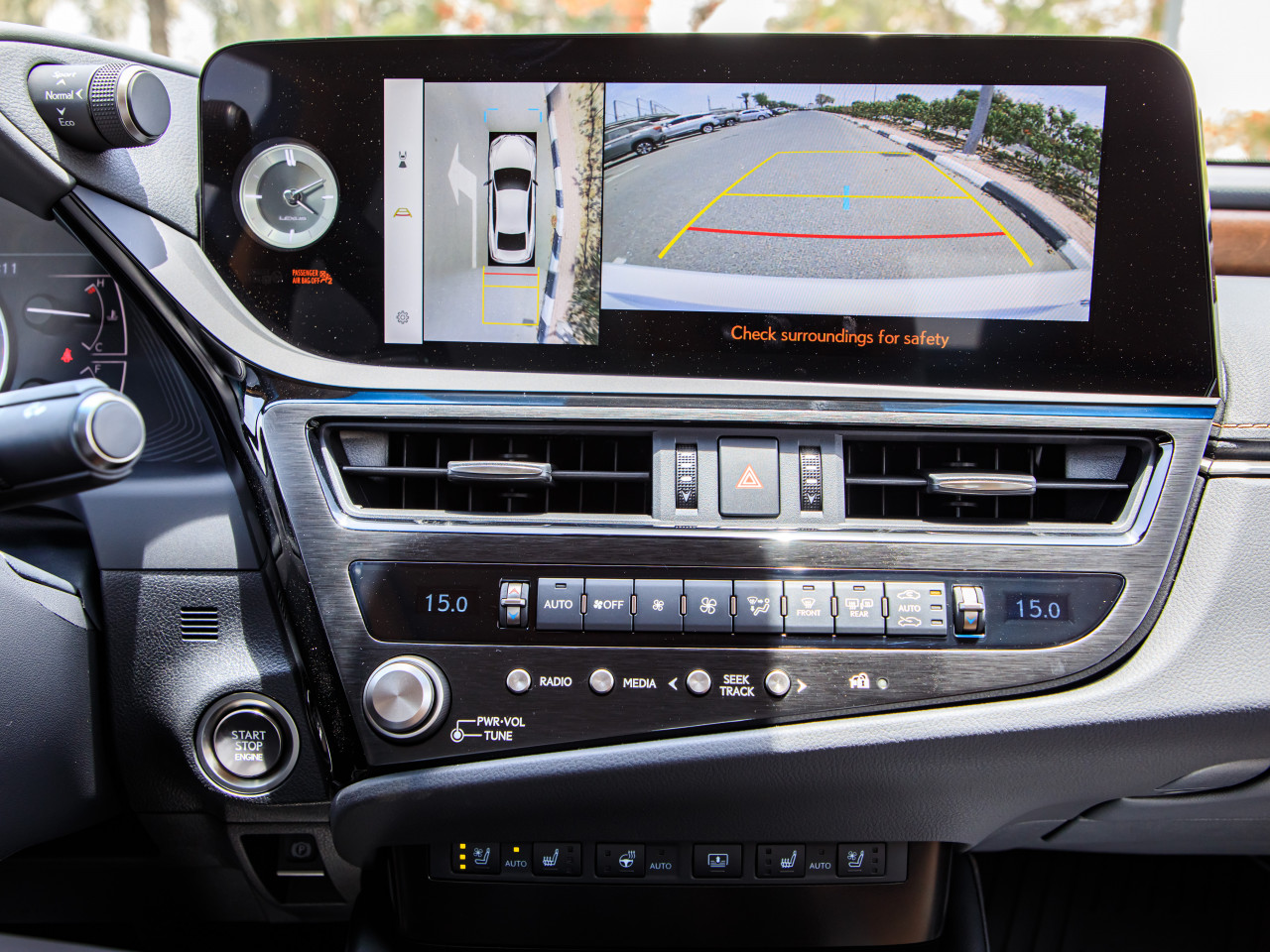 Lexus ES-Series - Image 10