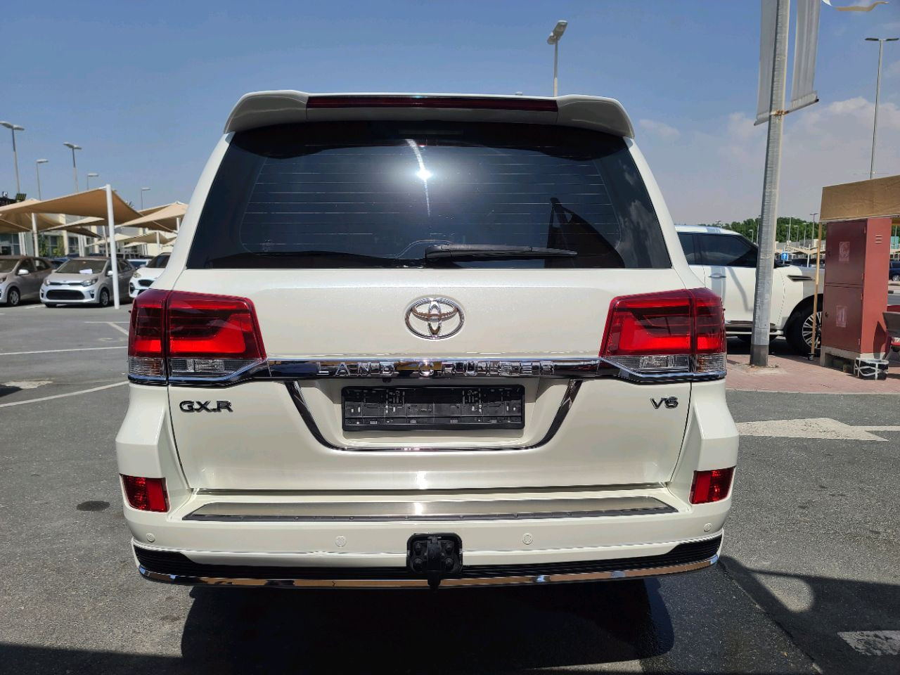 Toyota Land Cruiser - Image 6