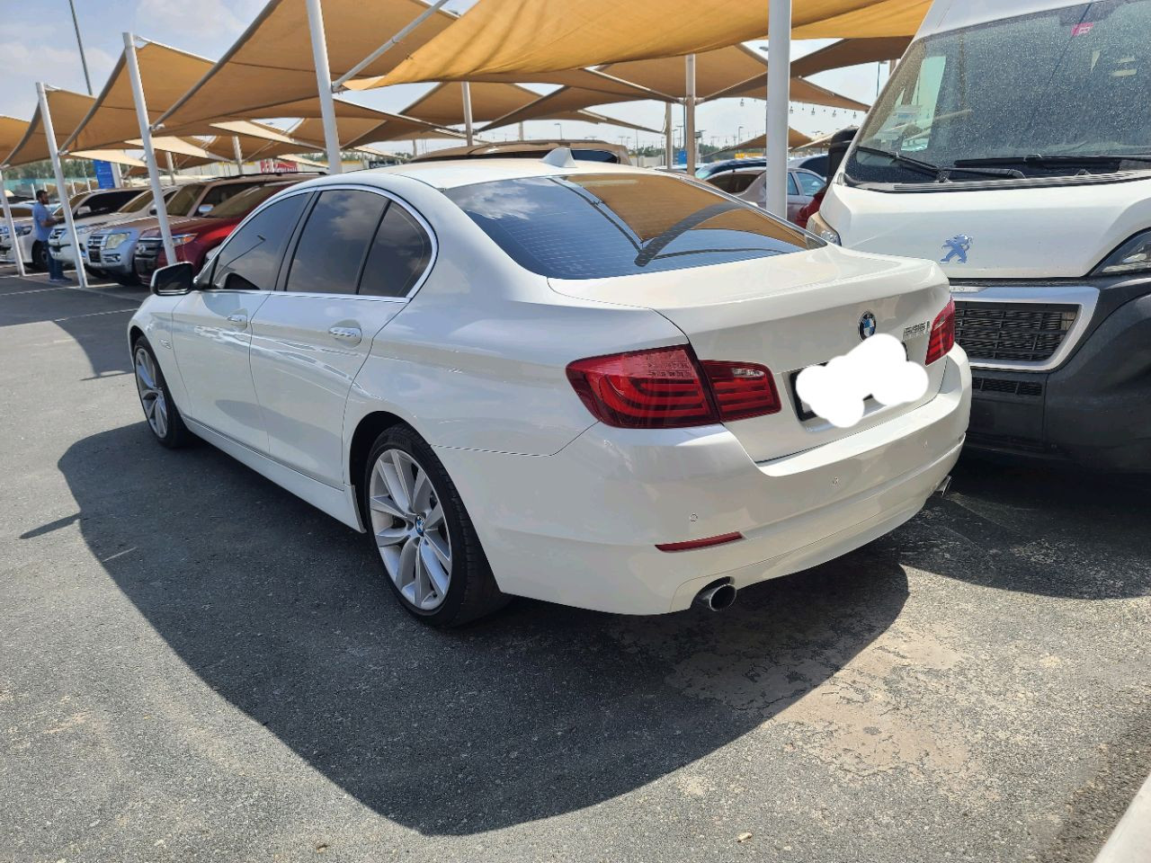 BMW 5-Series - Image 8