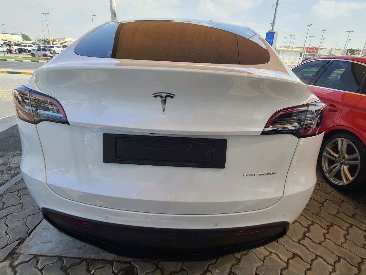 Tesla Y - Image 10