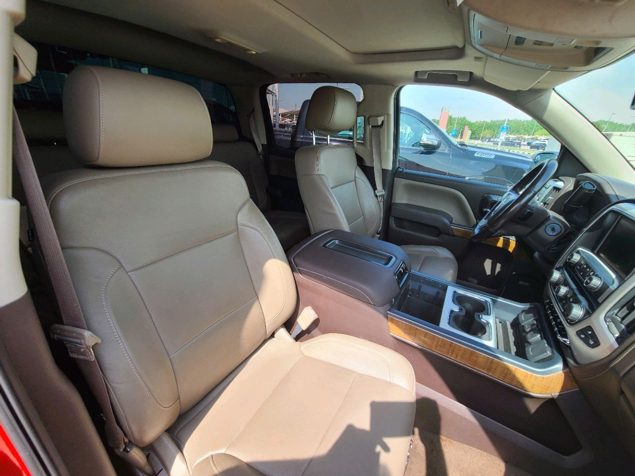 GMC Sierra - Image 8