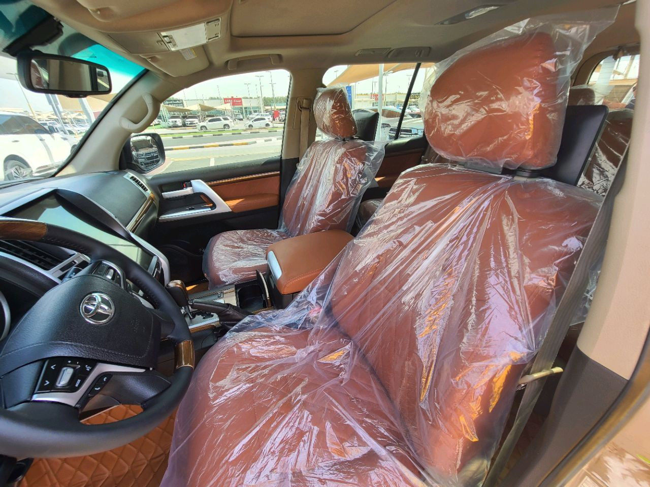 Toyota Land Cruiser - Image 9