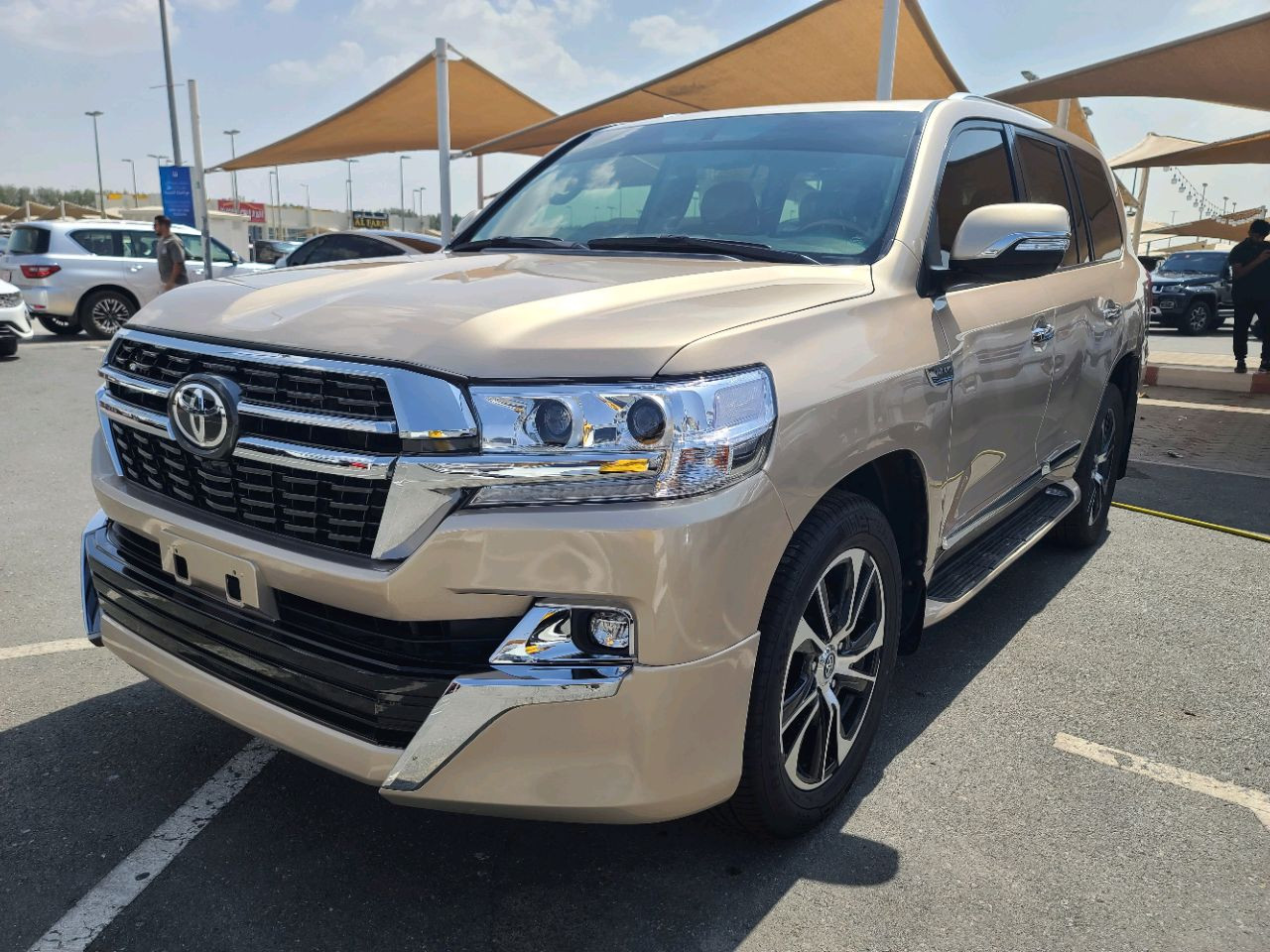 Toyota Land Cruiser - Image 3