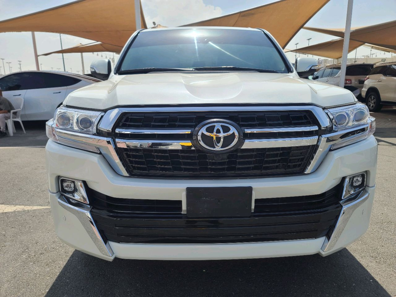 Toyota Land Cruiser - Image 9