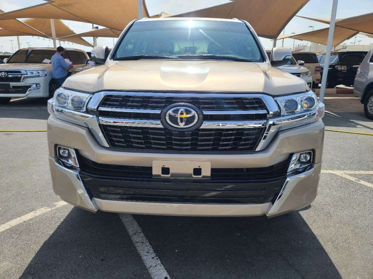 Toyota Land Cruiser - Image 11