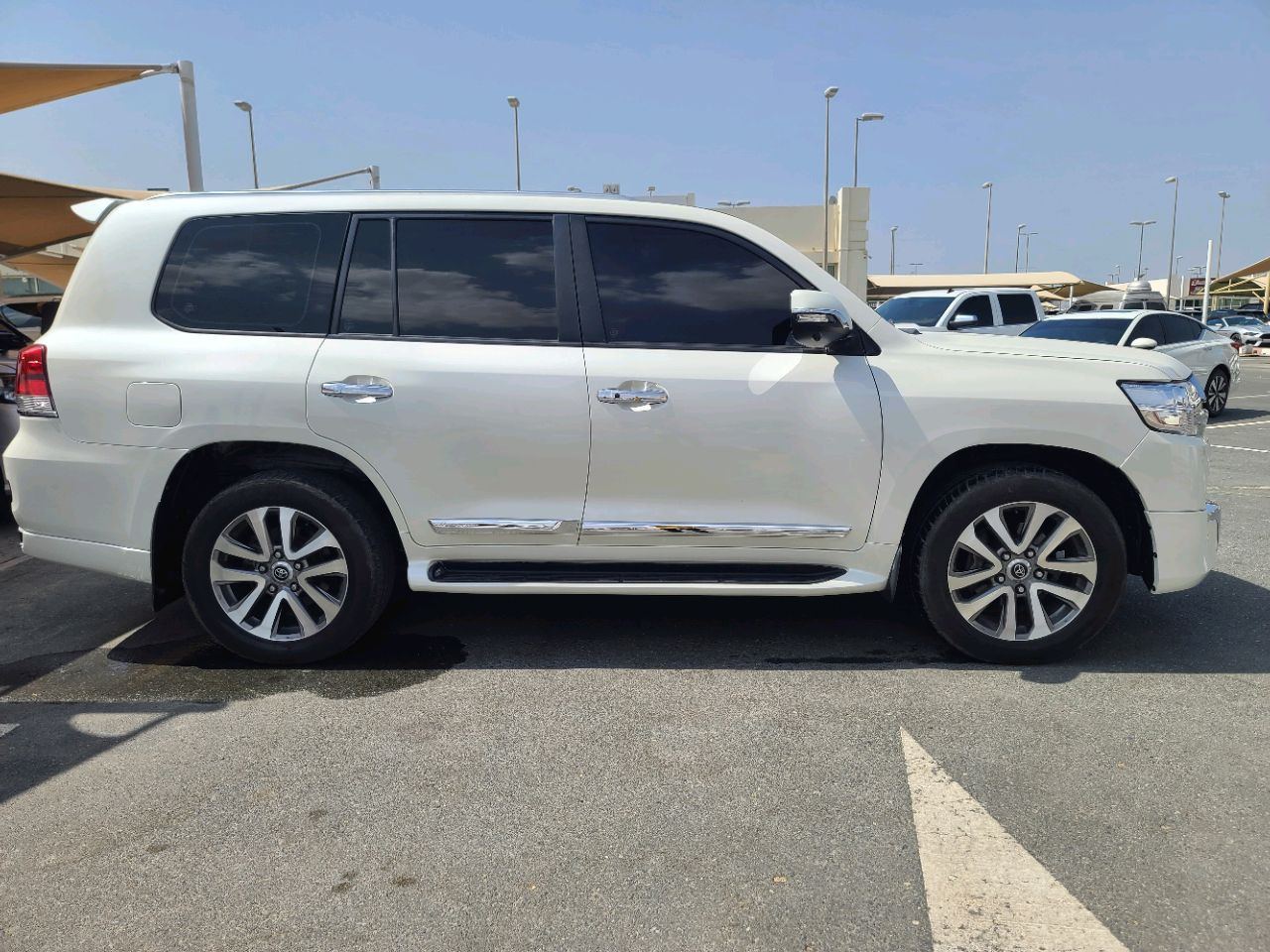 Toyota Land Cruiser - Image 4