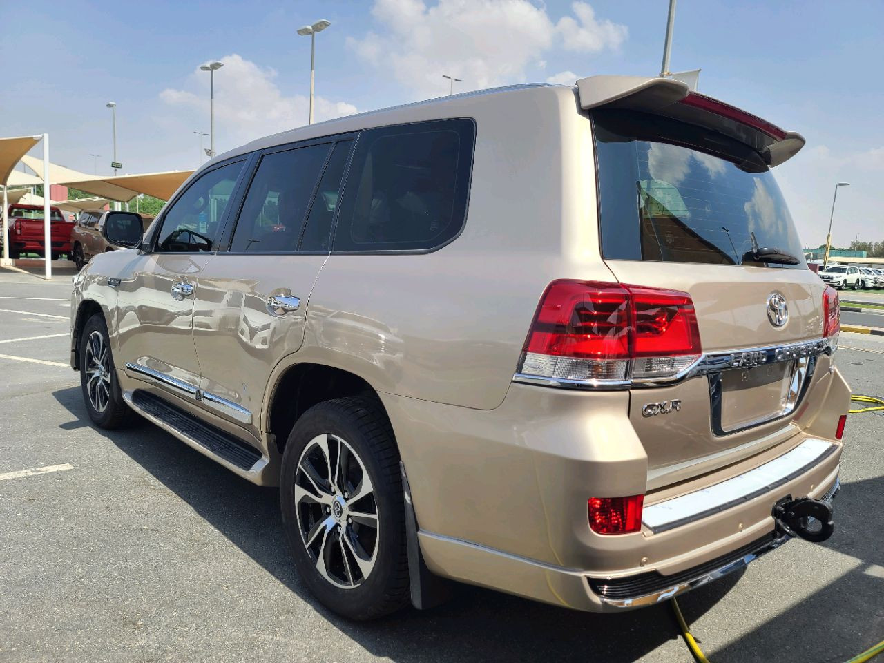 Toyota Land Cruiser - Image 6