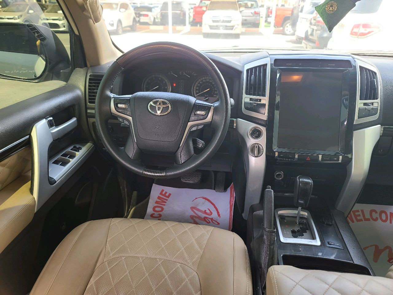 Toyota Land Cruiser - Image 8