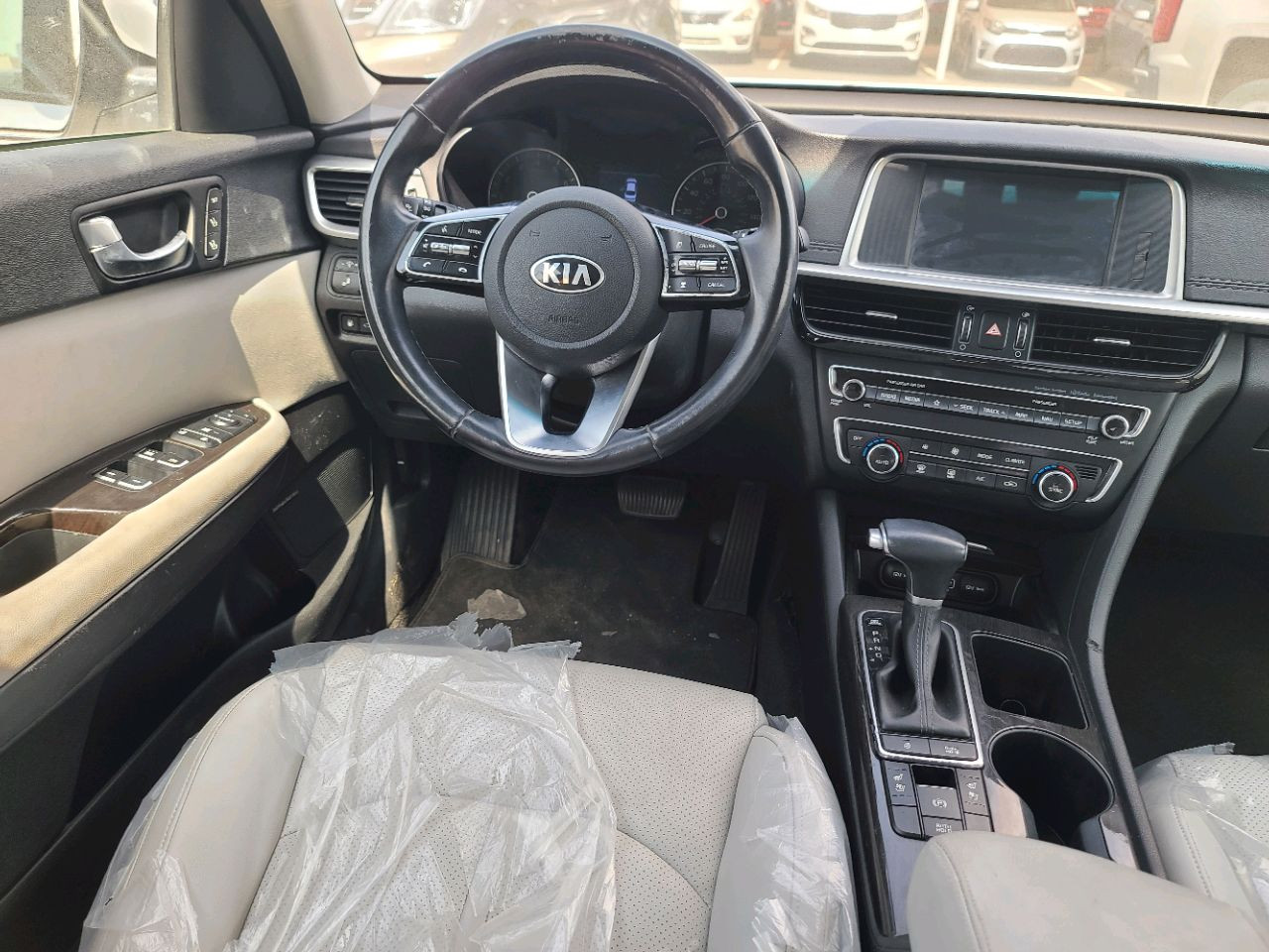 KIA Optima - Image 9
