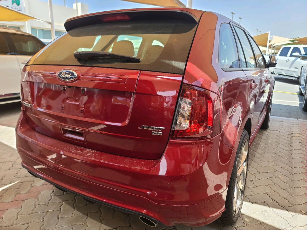 Ford Edge - Image 9