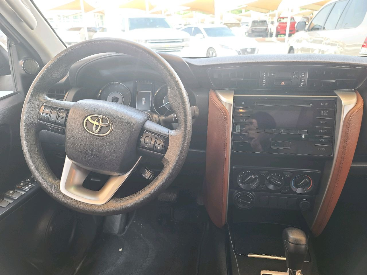 Toyota Fortuner - Image 9