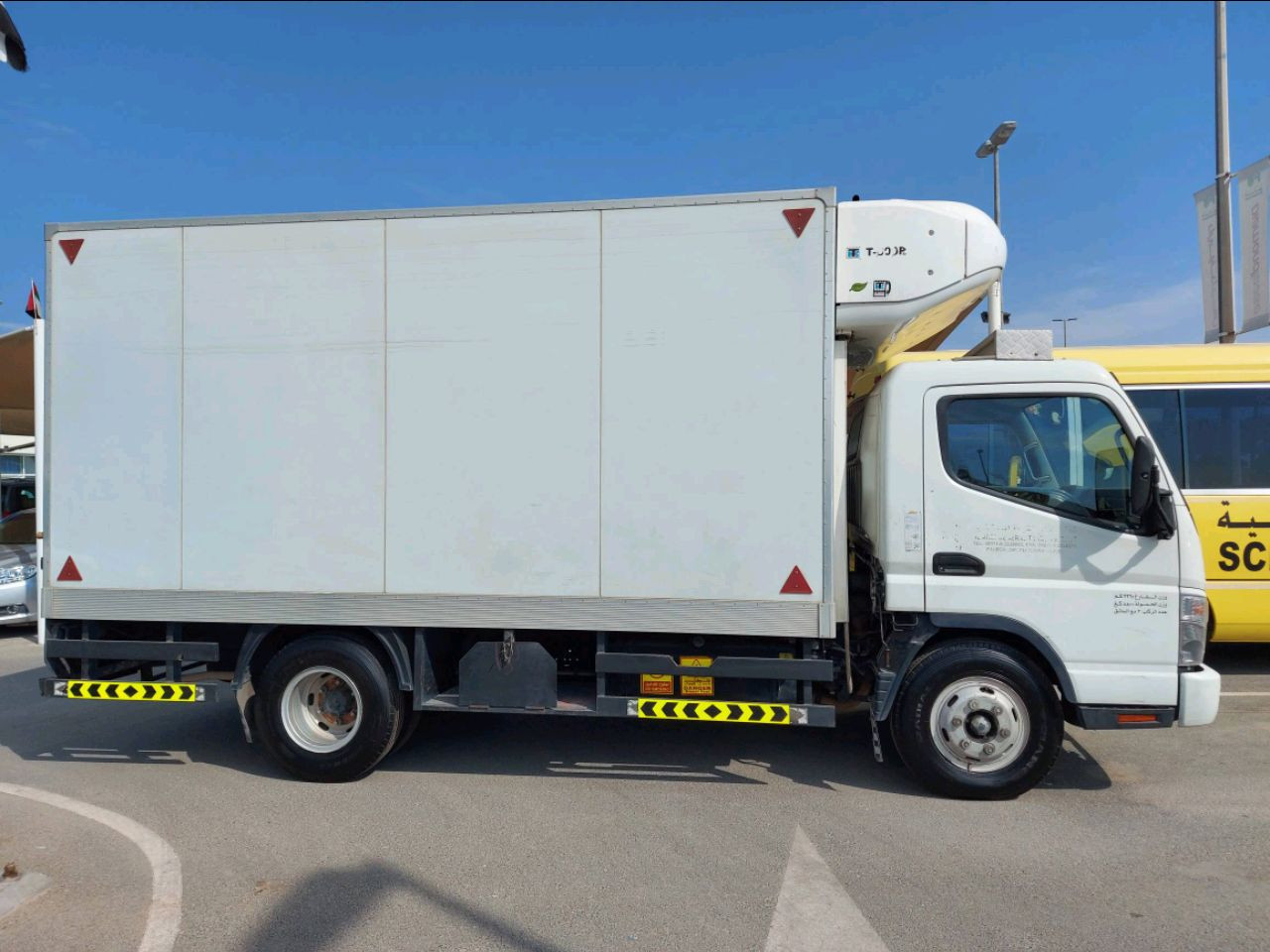 Mitsubishi Canter - Image 5