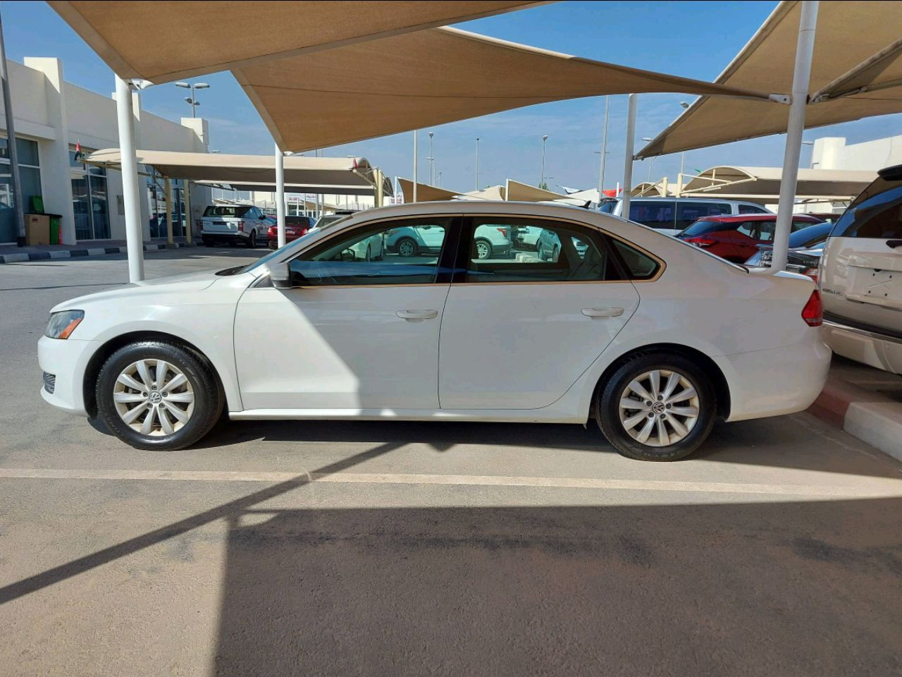 Volkswagen Passat - Image 5
