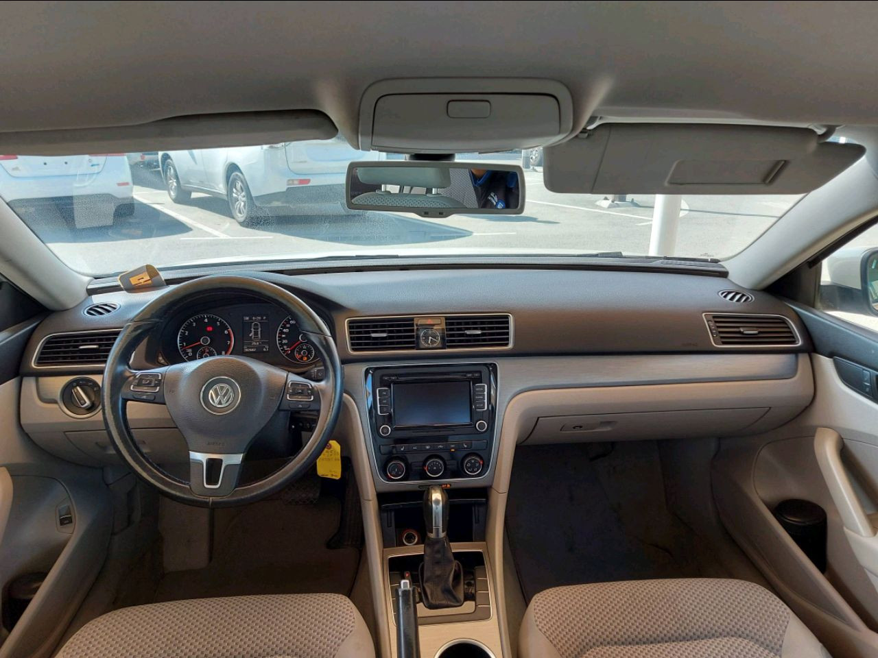 Volkswagen Passat - Image 3
