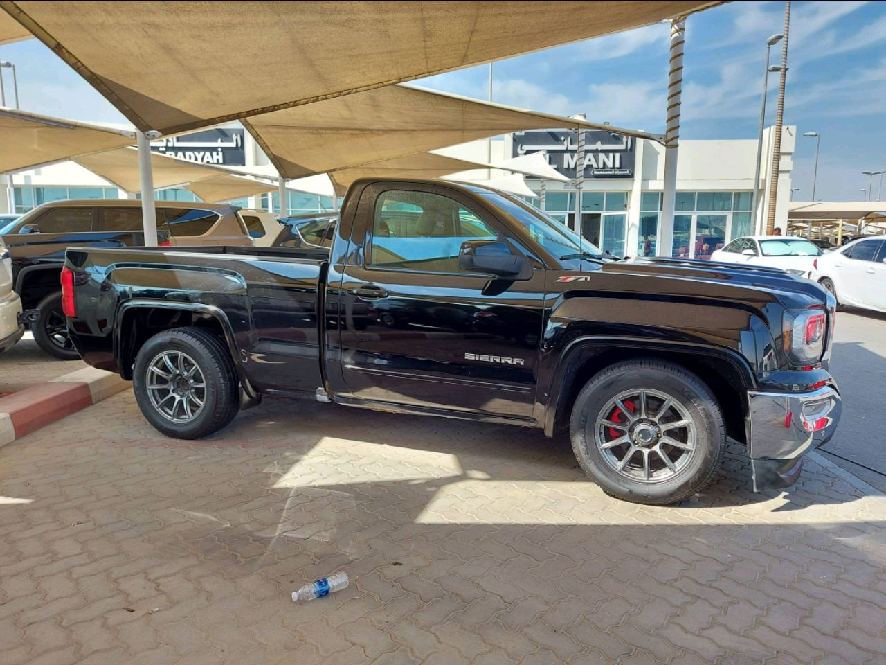 GMC Sierra - Image 5