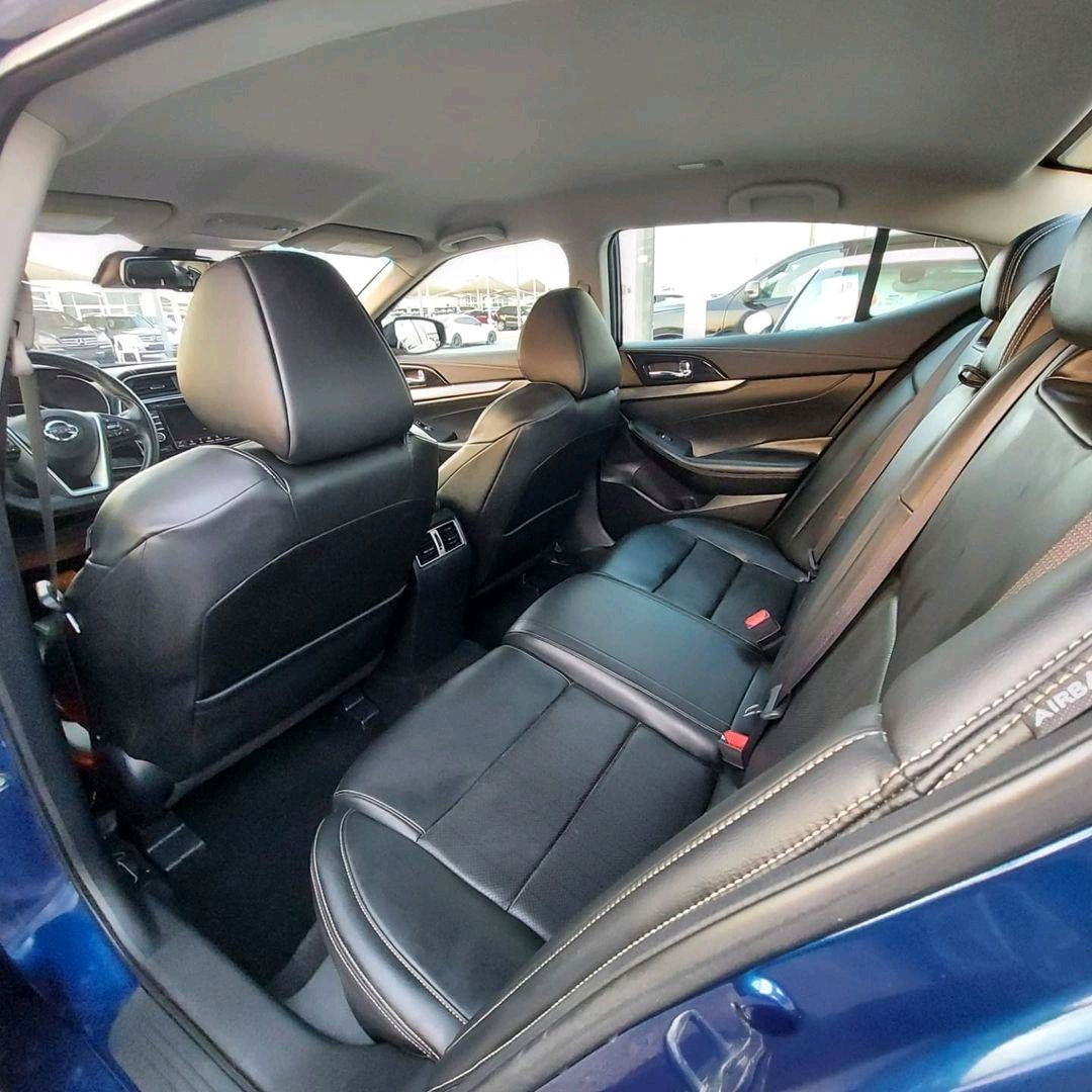 Nissan Maxima - Image 6