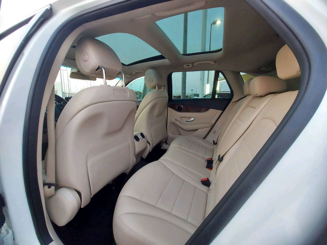 Mercedes Benz GLC - Image 12