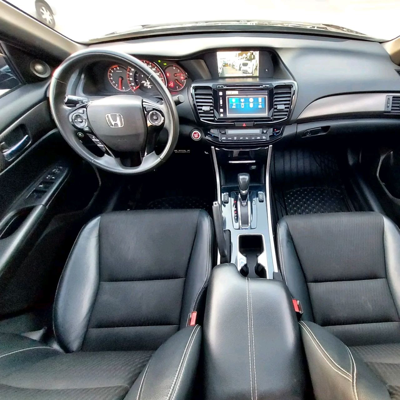 Honda Accord - Image 16