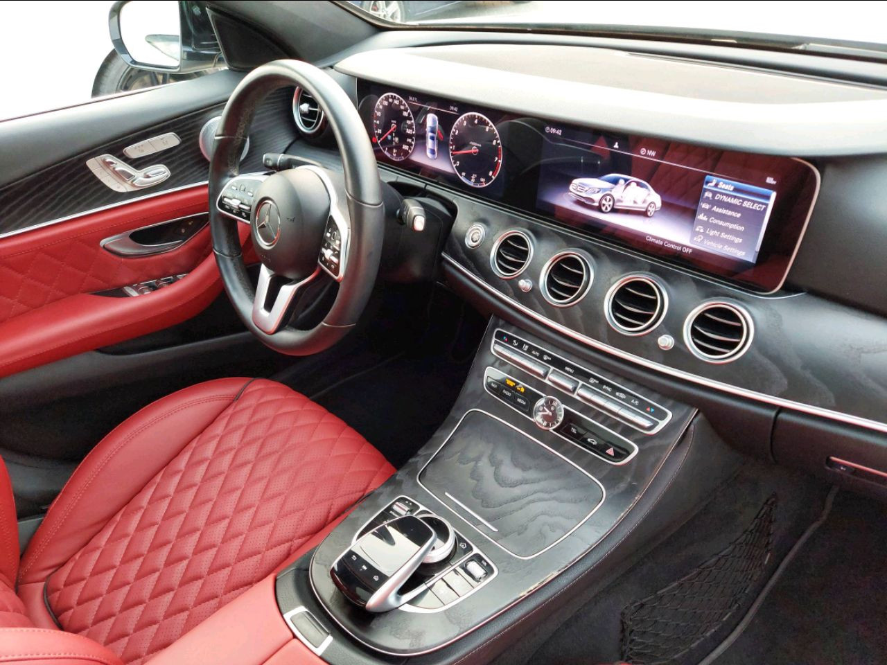 Mercedes Benz E-Class - Image 6