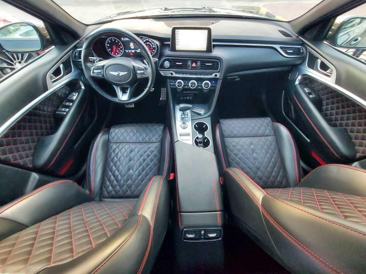 Hyundai Genesis - Image 4