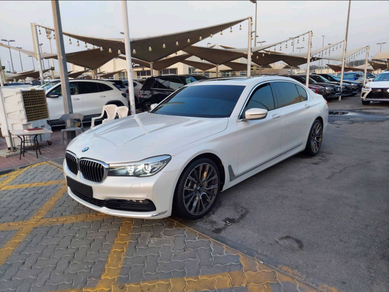 BMW 7-Series - Image 3