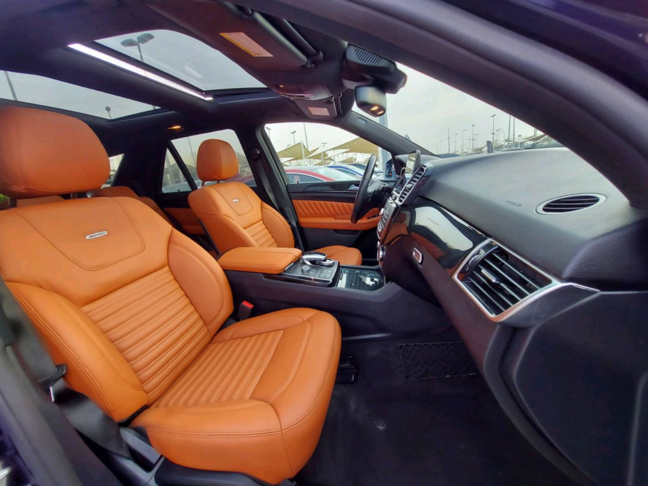 Mercedes Benz GLE SUV - Image 7