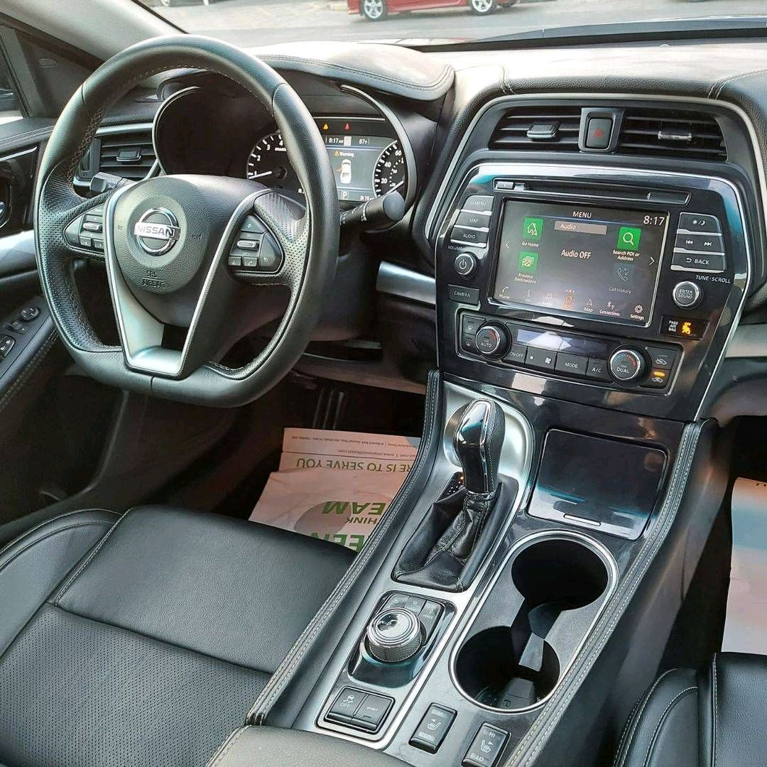 Nissan Maxima - Image 9