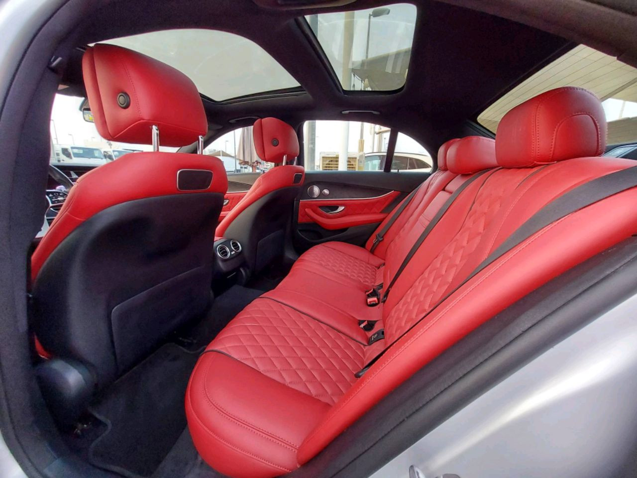Mercedes Benz E-Class - Image 8