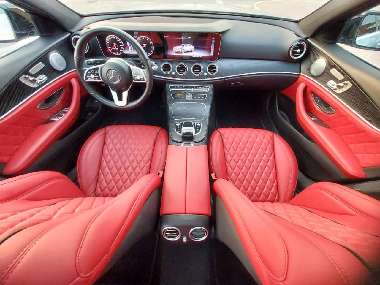 Mercedes Benz E-Class - Image 9