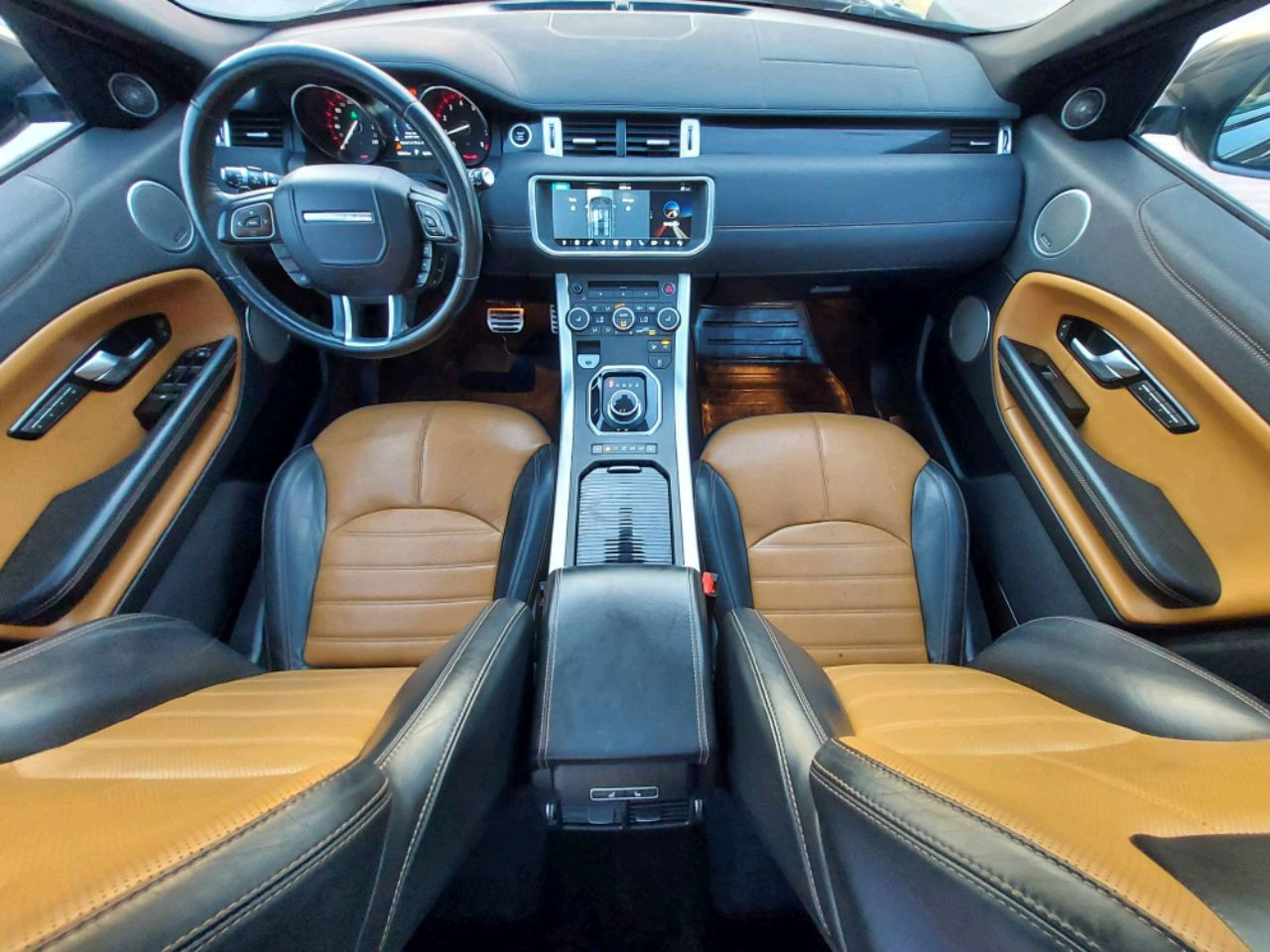 Land Rover Defender - Image 9