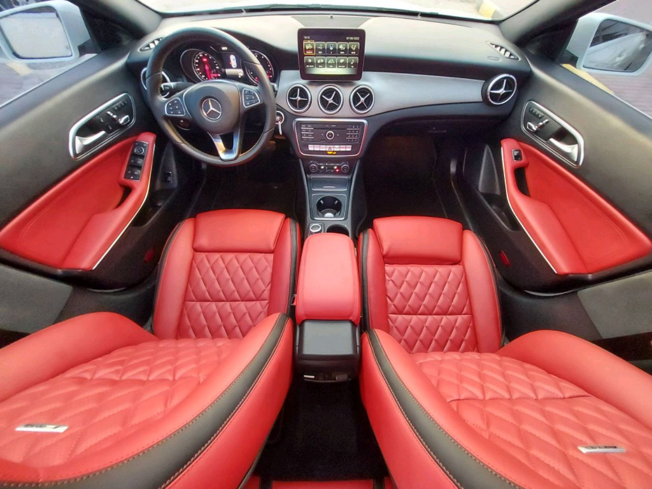 Mercedes Benz CLA - Image 10