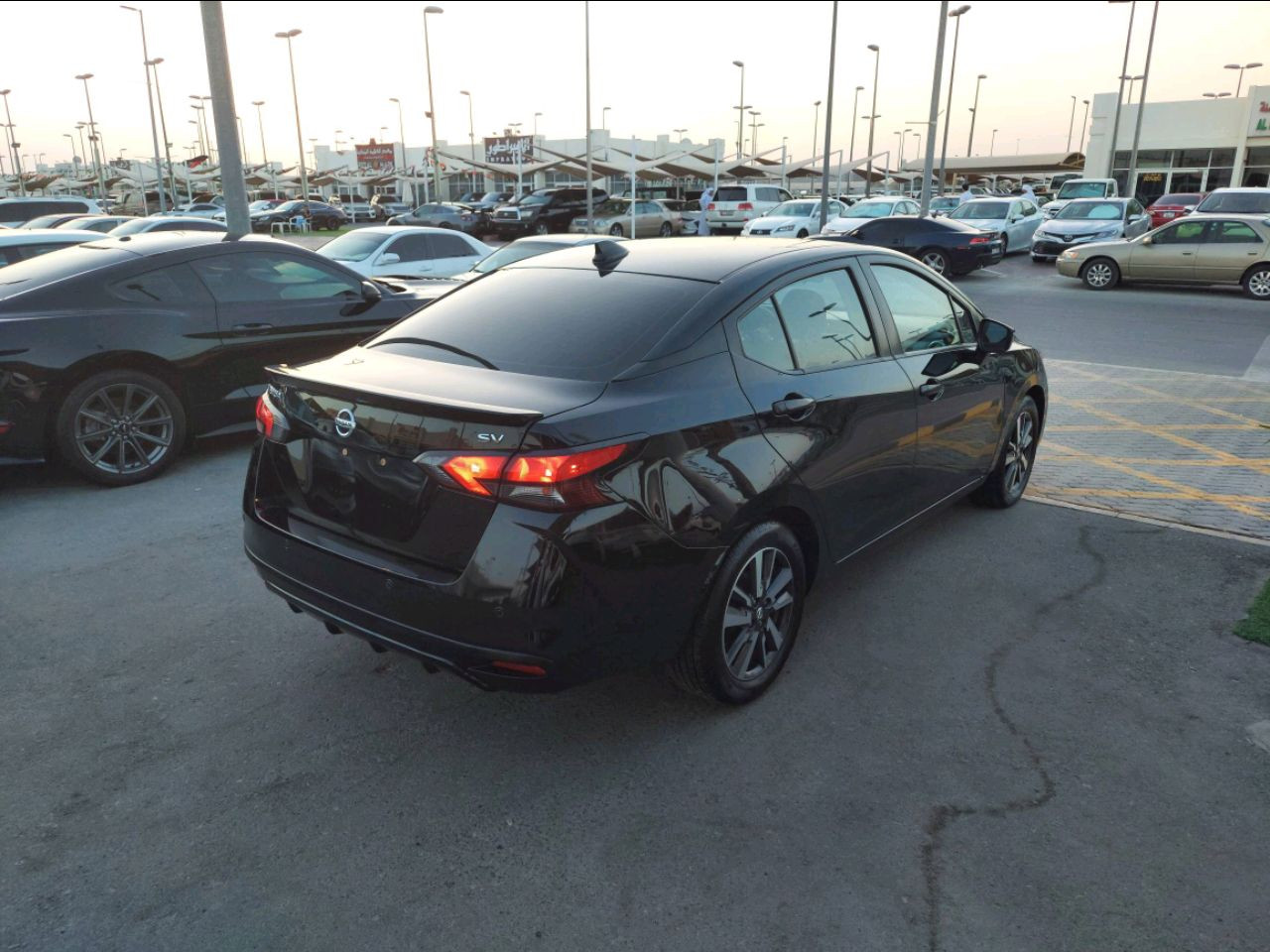 Nissan Versa - Image 5