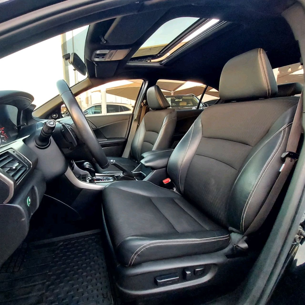 Honda Accord - Image 17