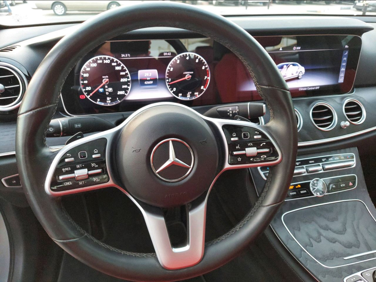 Mercedes Benz E-Class - Image 7