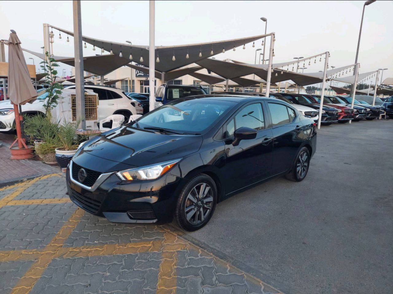 Nissan Versa - Image 3
