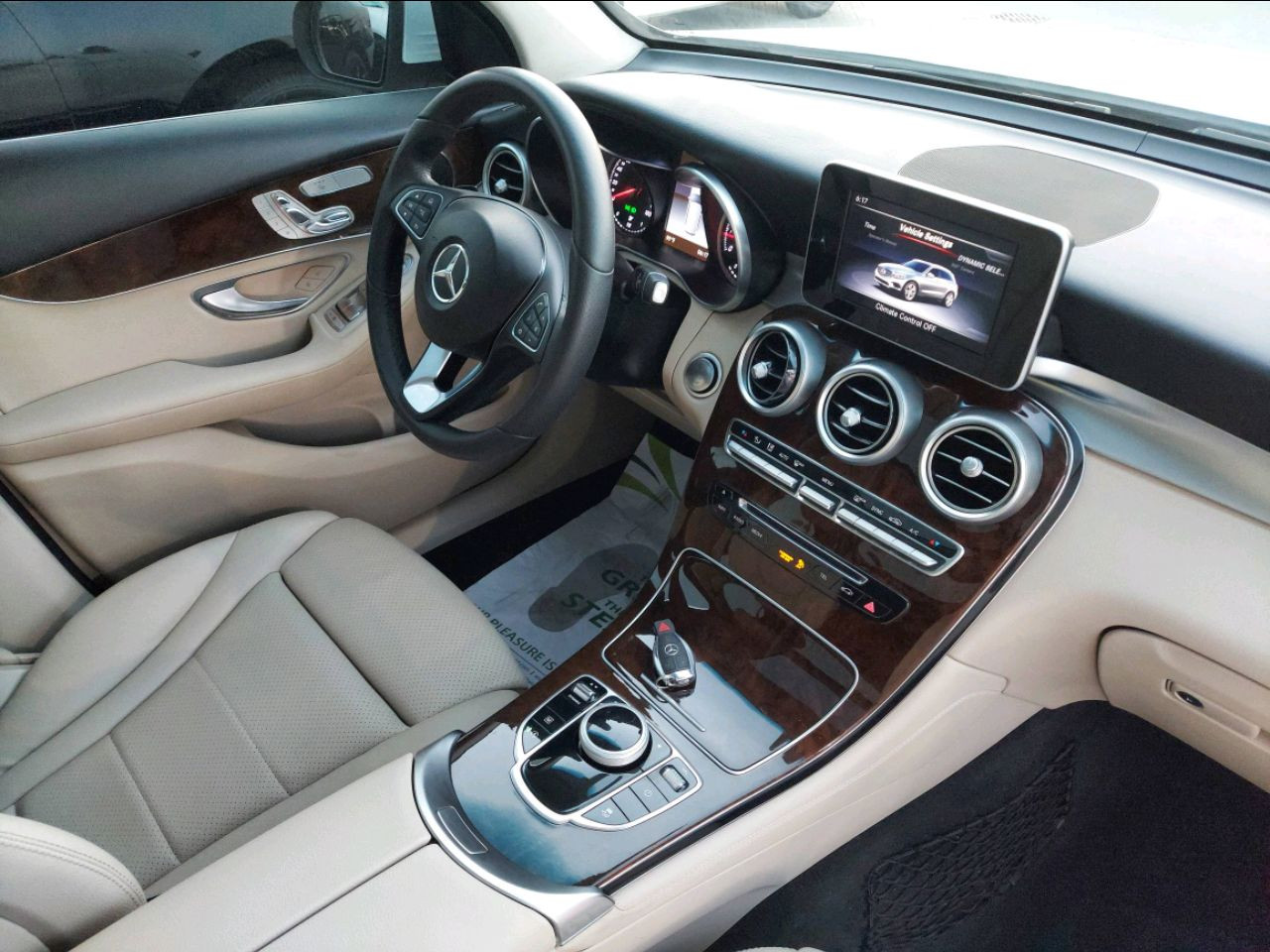 Mercedes Benz GLC - Image 10