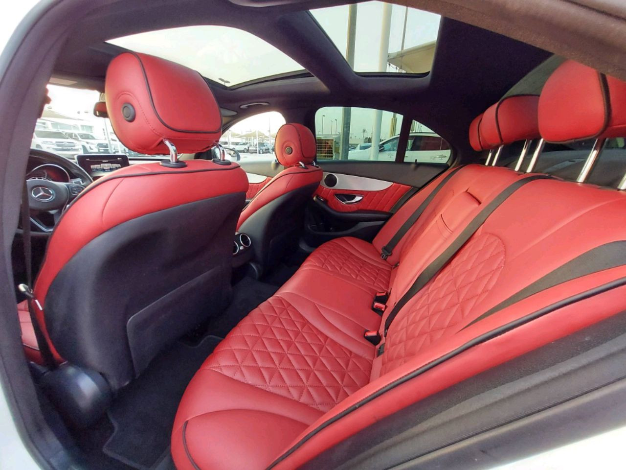 Mercedes Benz C-Class - Image 8