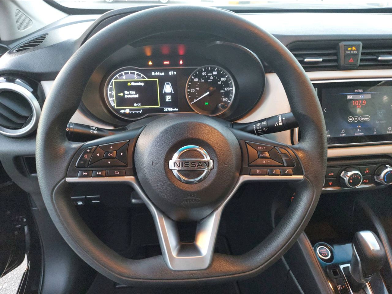 Nissan Versa - Image 7