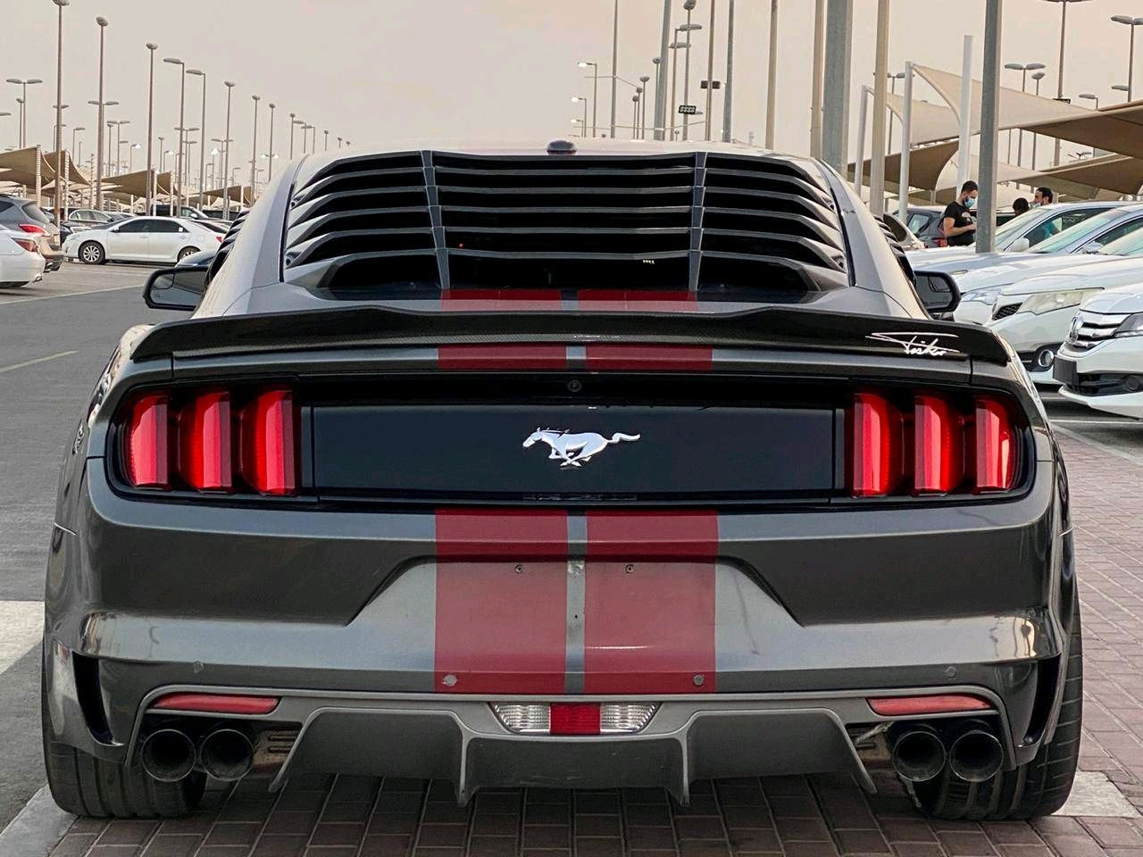Ford Mustang - Image 2