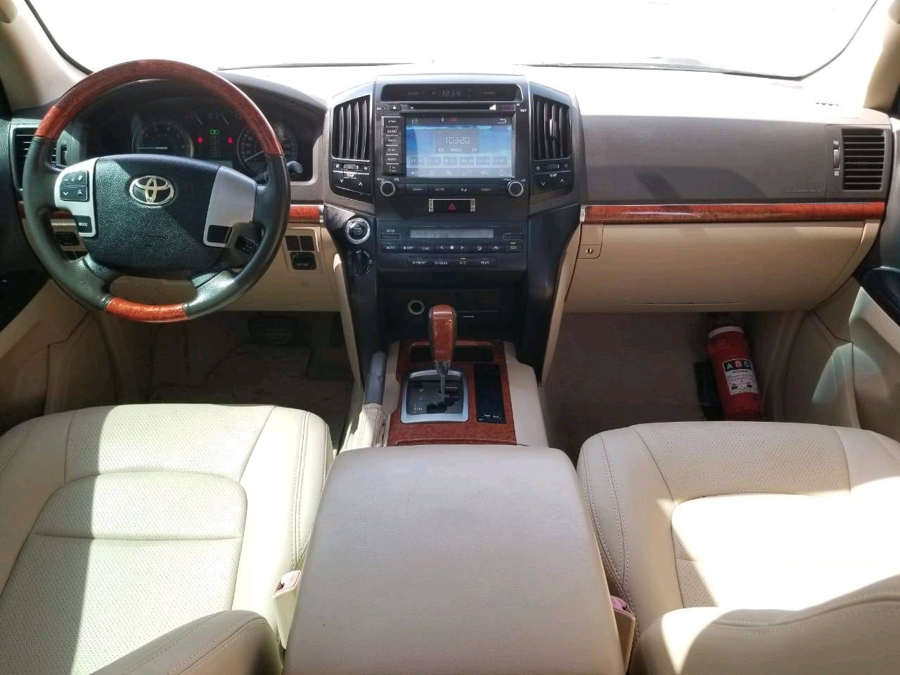 Toyota Land Cruiser - Image 6