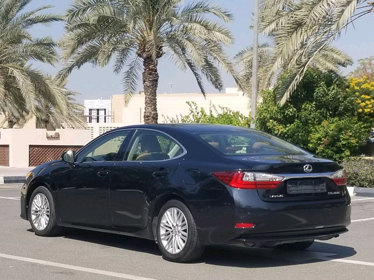 Lexus ES-Series - Image 4