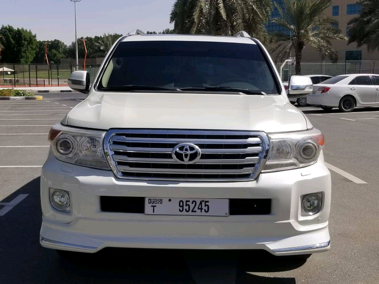 Toyota Land Cruiser - Image 3