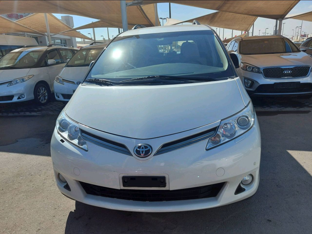 Toyota Previa - Image 5