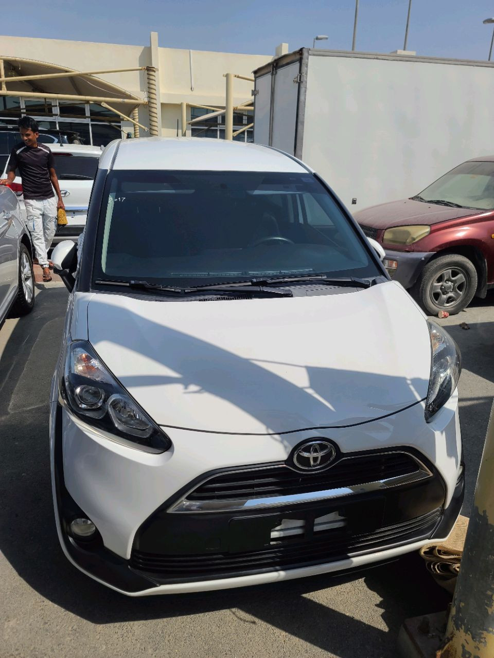 Toyota Sienna - Image 4