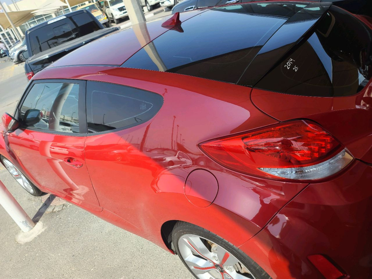 Hyundai Veloster - Image 4