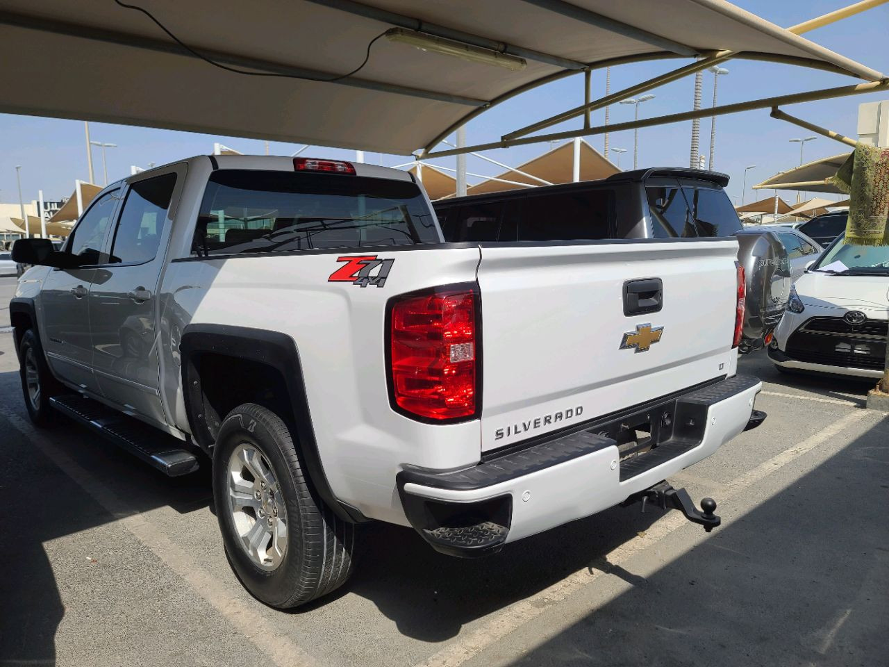 Chevrolet Silverado - Image 7
