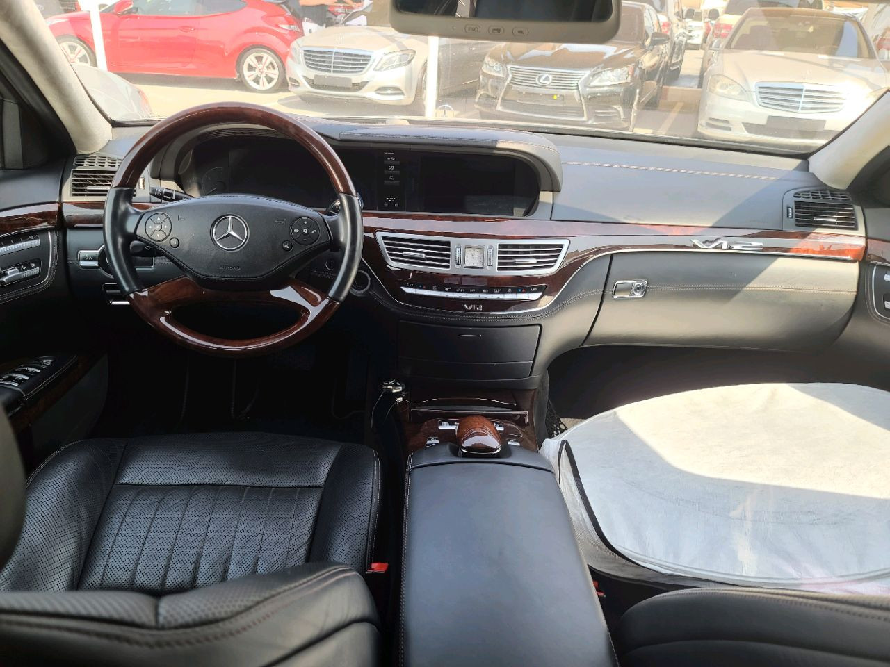 Mercedes Benz S-Class - Image 7