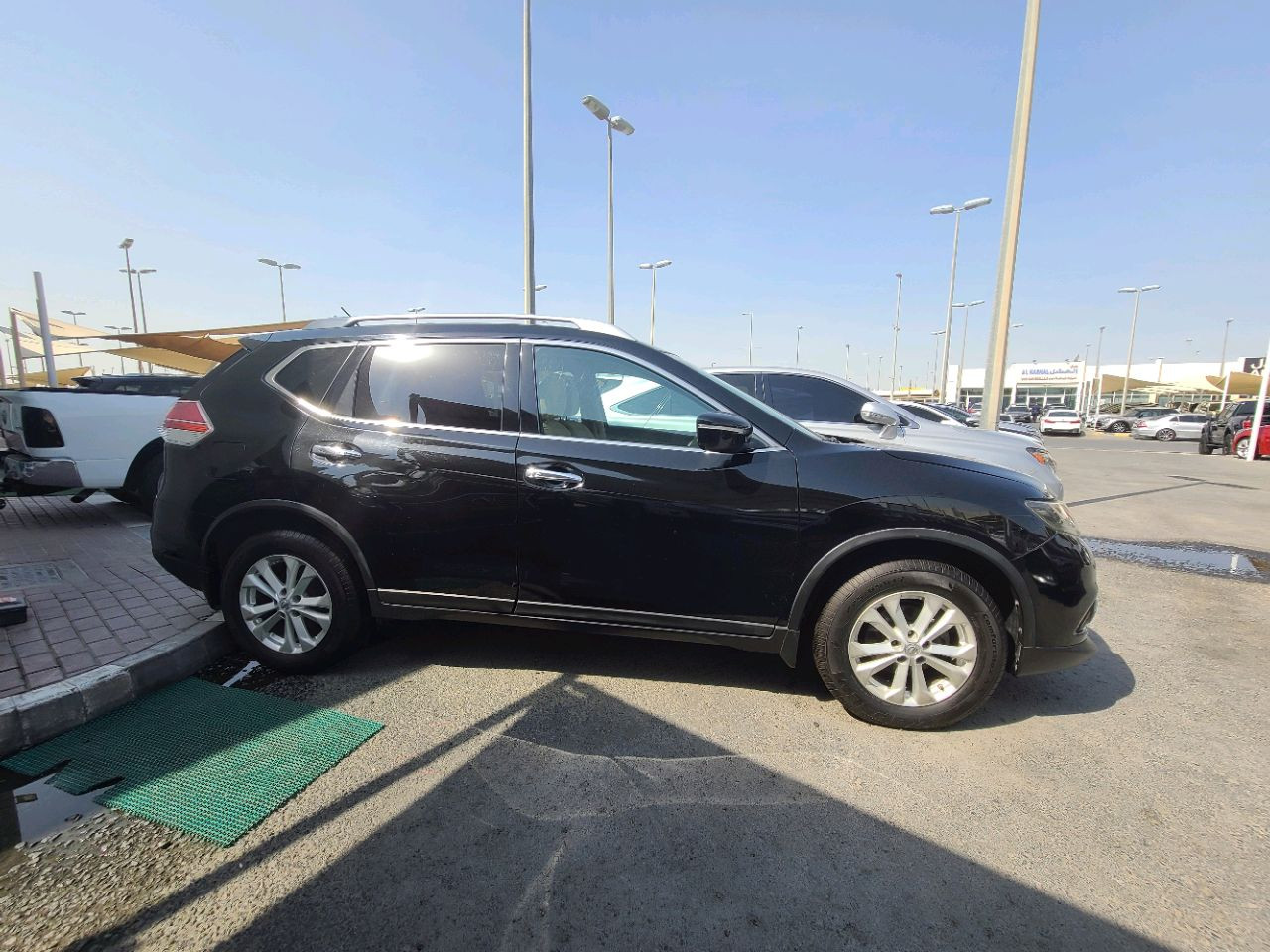 Nissan Rogue - Image 3