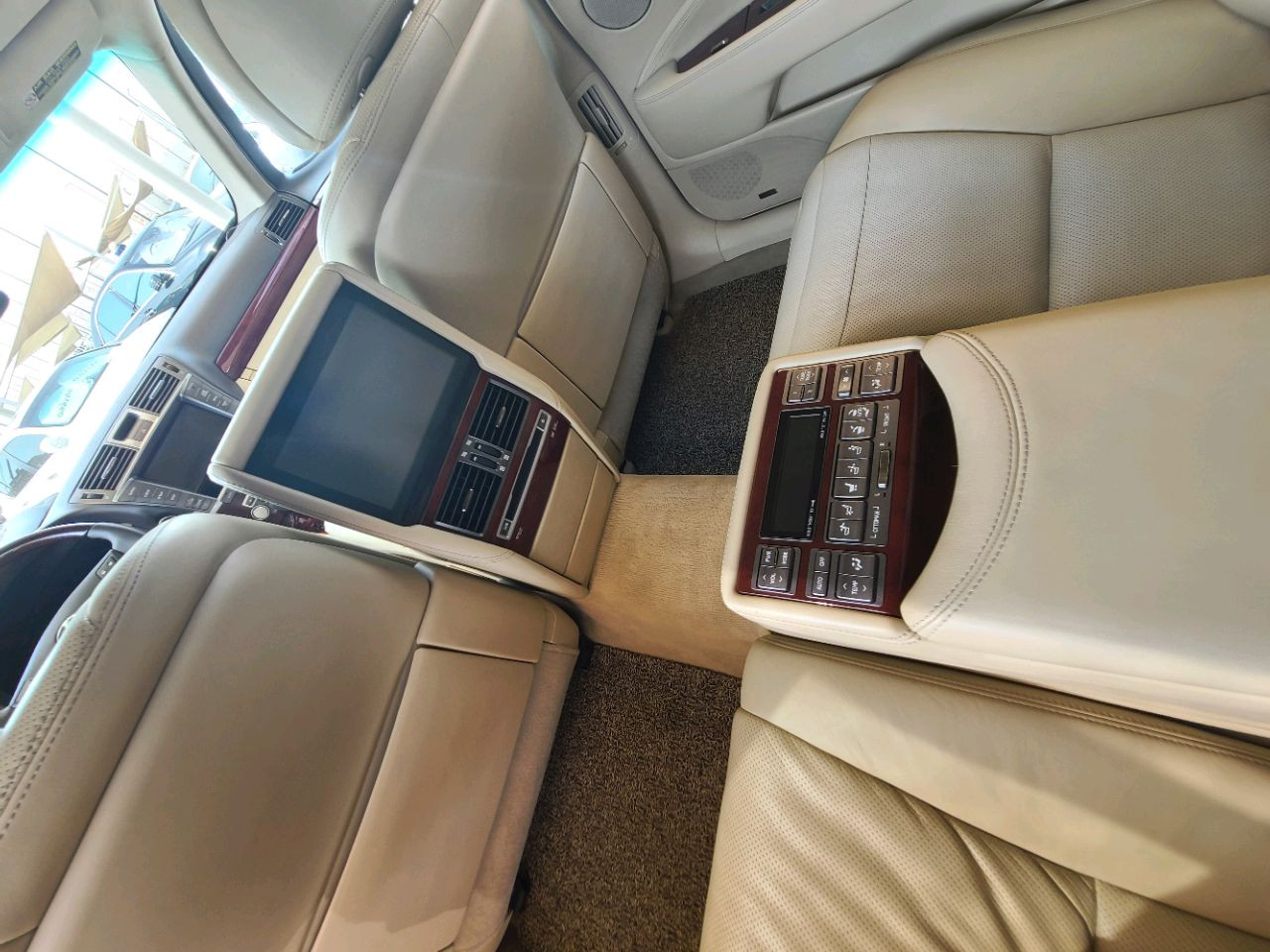 Lexus IS-Series - Image 11