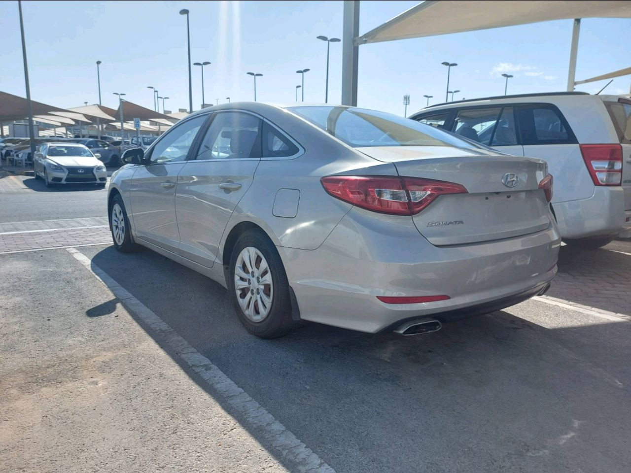 Hyundai Sonata - Image 4